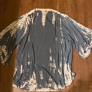 Blue Tie-Dye Flowy American Eagle Kimono